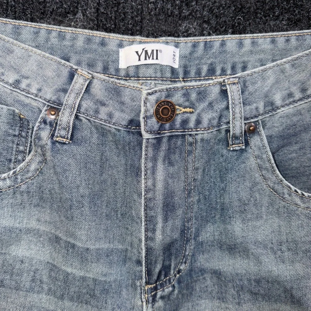 YMI Jort Womens Light Wash Denim Cargo Shorts Wide Leg Blue High Rise Size 29